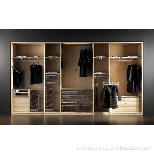 Wardrobe-Br303